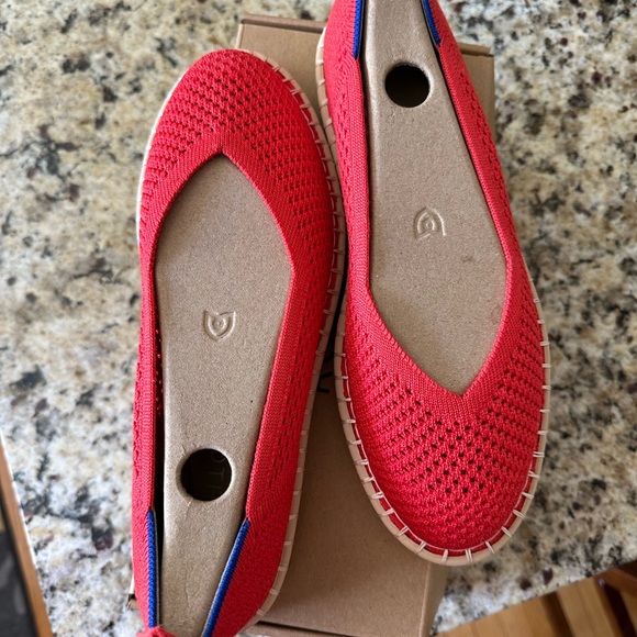 Rothy red hot flats 8.5 size - Picture 2 of 3